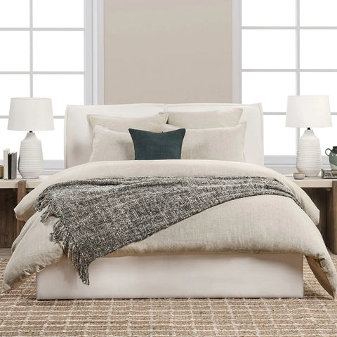 Luxurious bedroom bedding with duvet cover and pillow covers 